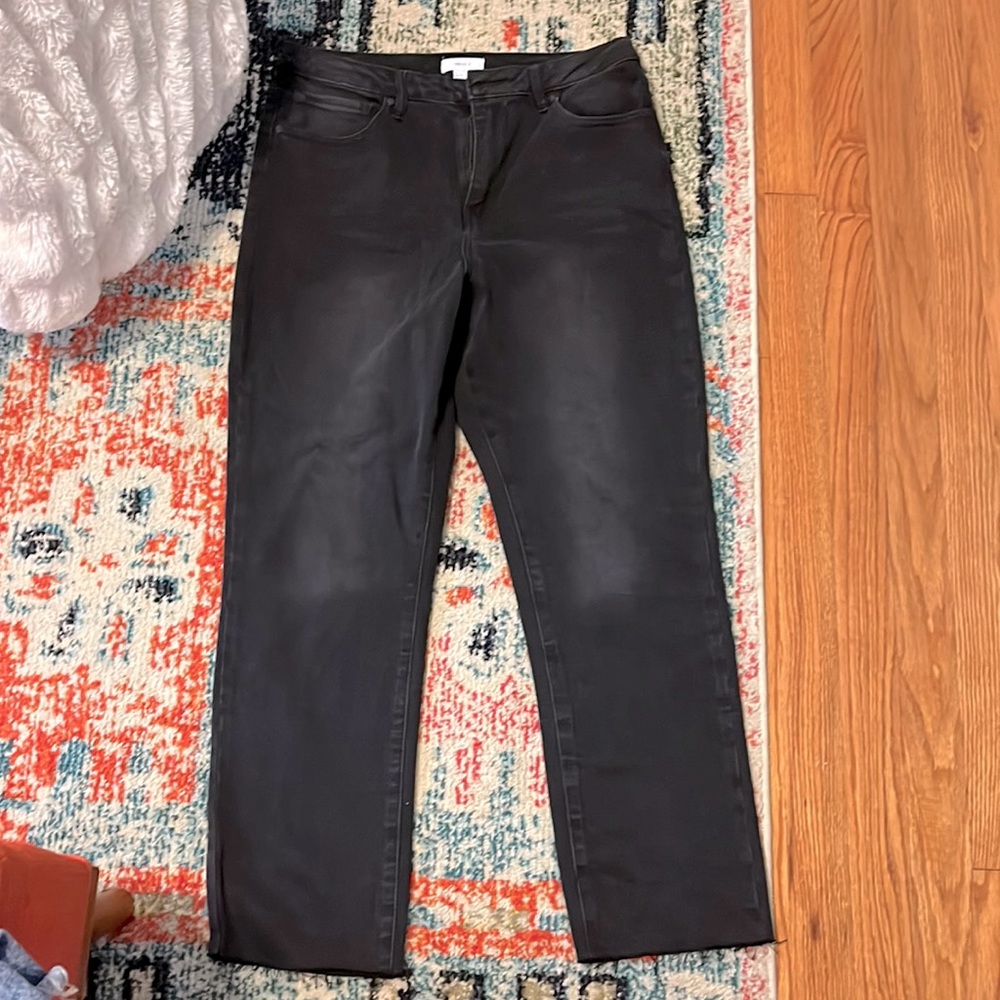 Sz 31 black, slight wash out style mom jeans